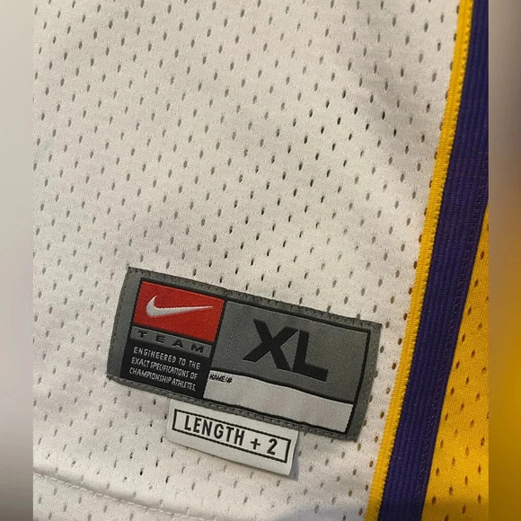 Kobe Bryant Vintage #8 Jersey - Picture 3 of 3